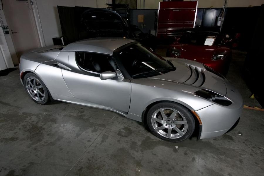  Tesla Roadster 2008 года  (фото 69 из 69)